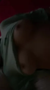 青岛极品巨乳38D大奶被无套输出自己抓胸娇喘