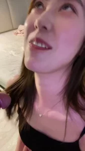 极品御姐女神，高颜值露脸反差母狗，舔肛，口爆，猛猛打桩尖叫不断