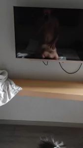 良家少妇趁老公上班出来偷情 操完去接孩子